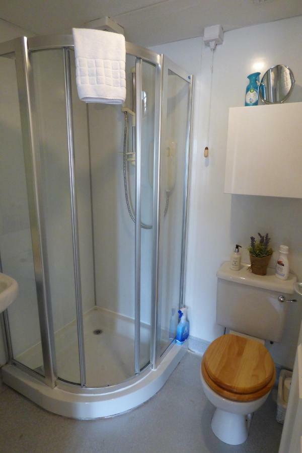 Abbey View Apartment เคลโซ ภายนอก รูปภาพ